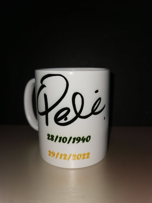 Pele tribute mug | Perfect gift for football enthusiasts and Brazil fans for any special occasion.